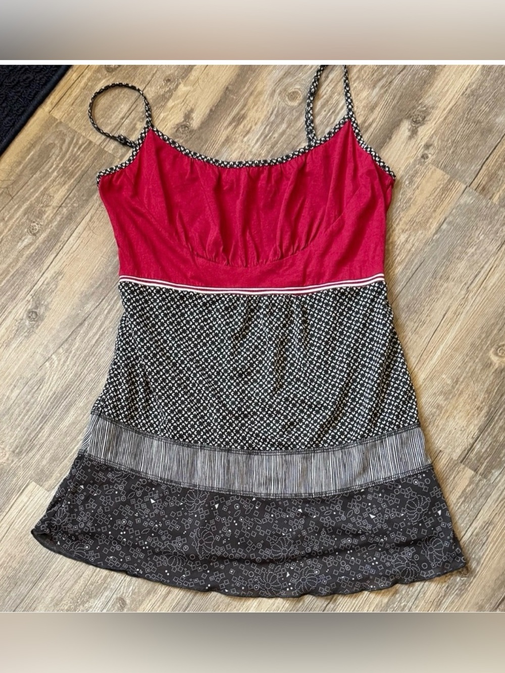 Sandwich Pattern-Block tank top